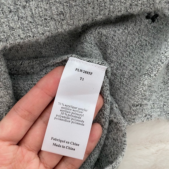 Grey Knit Sweater with Embroidered Mini Stars - Picture 12 of 12